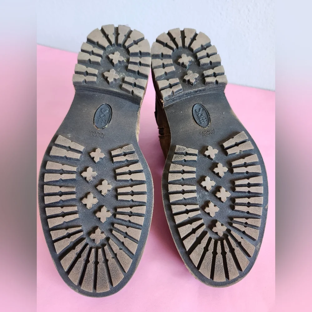 6.5 Sofft Women's Lavina belted buckle zip ankle bootie in Siena brown suede... - Picture 5 of 9